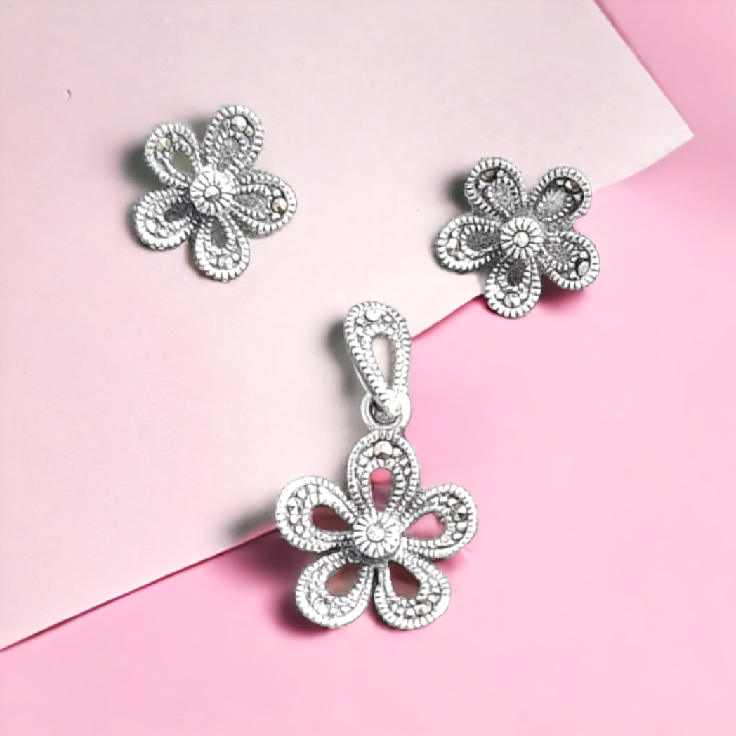 92.5 silver floral pendant set
