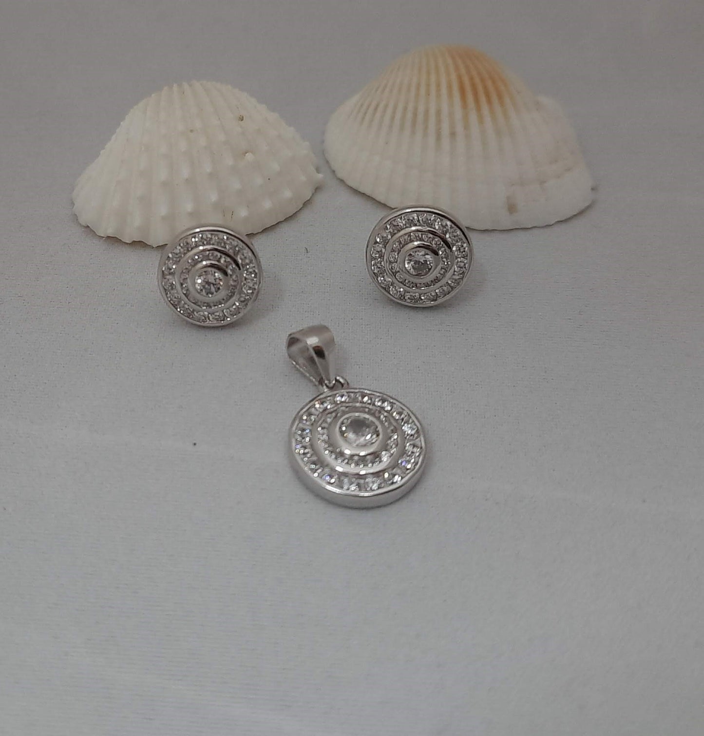 92.5 silver zircon pendant set