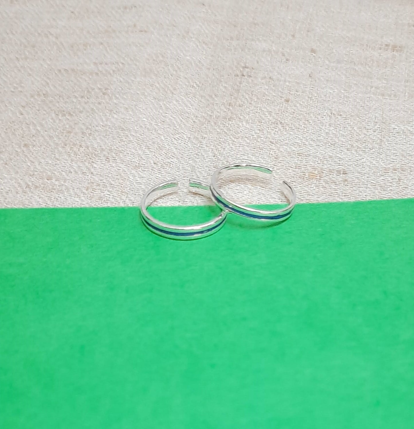92.5 silver blue toe rings