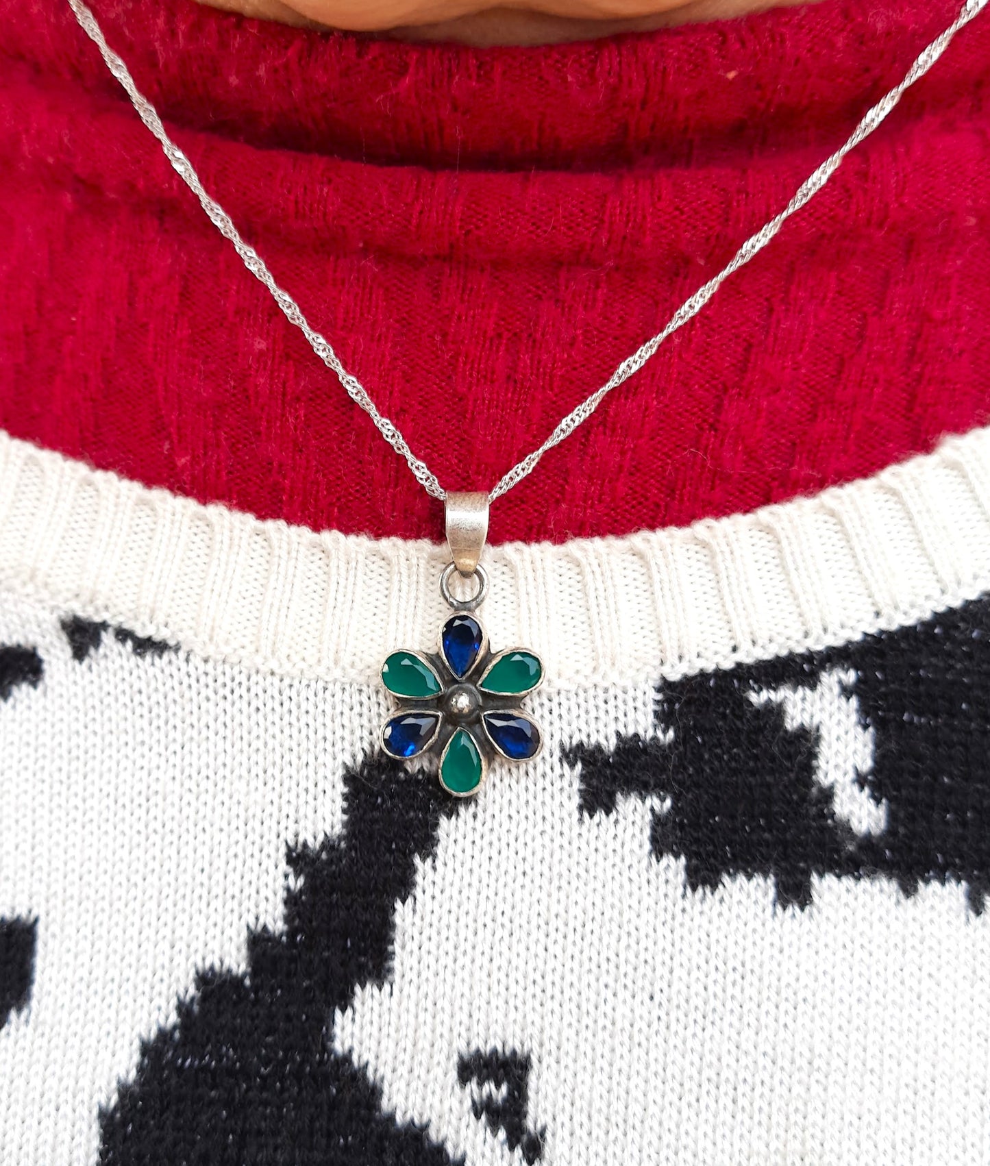 92.5 silver floral pendant set