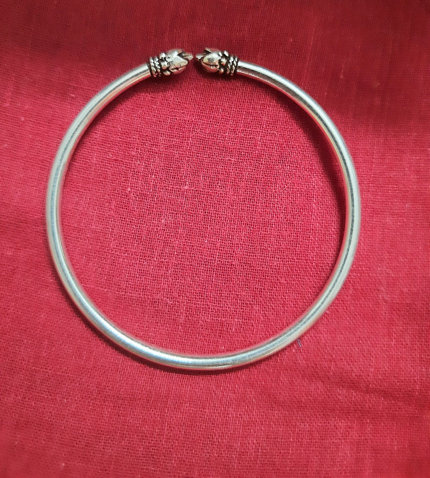 92.5 silver oxidized tulip kara bracelet | Allure Trinkets