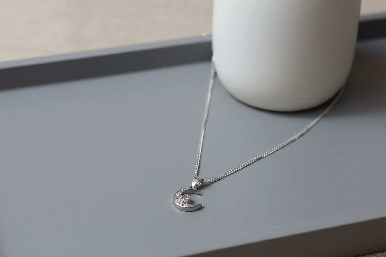 92.5 silver zircon moon heart Necklace | Allure Trinkets