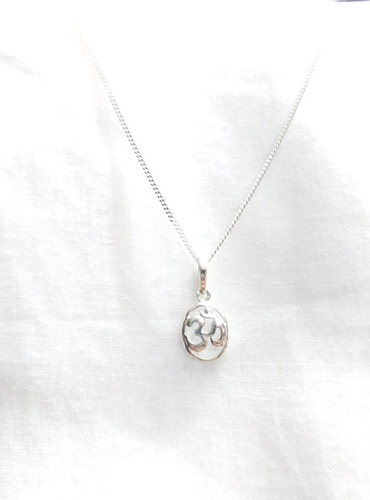 92.5 silver Om Pendant chain | Allure Trinkets