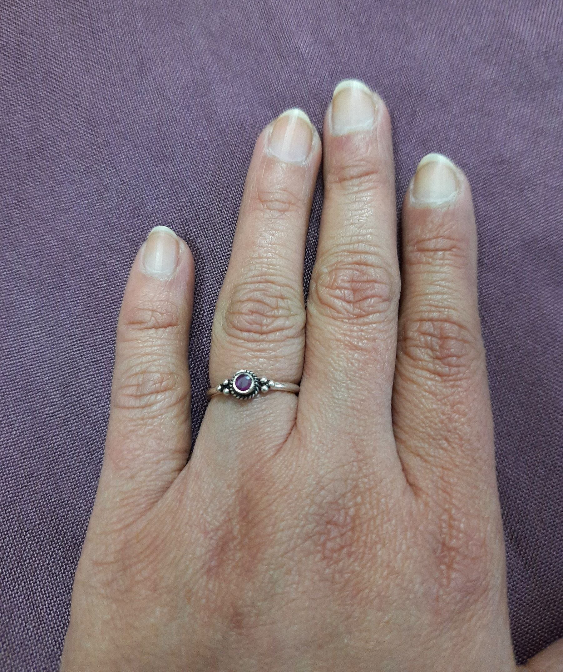92.5 silver red round ring | Allure Trinkets