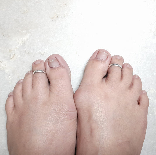 92.5 Silver Plain Toe Rings | Allure Trinkets 