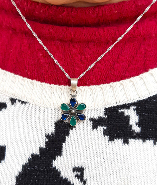 92.5 Silver Nila Floral Pendant Chain