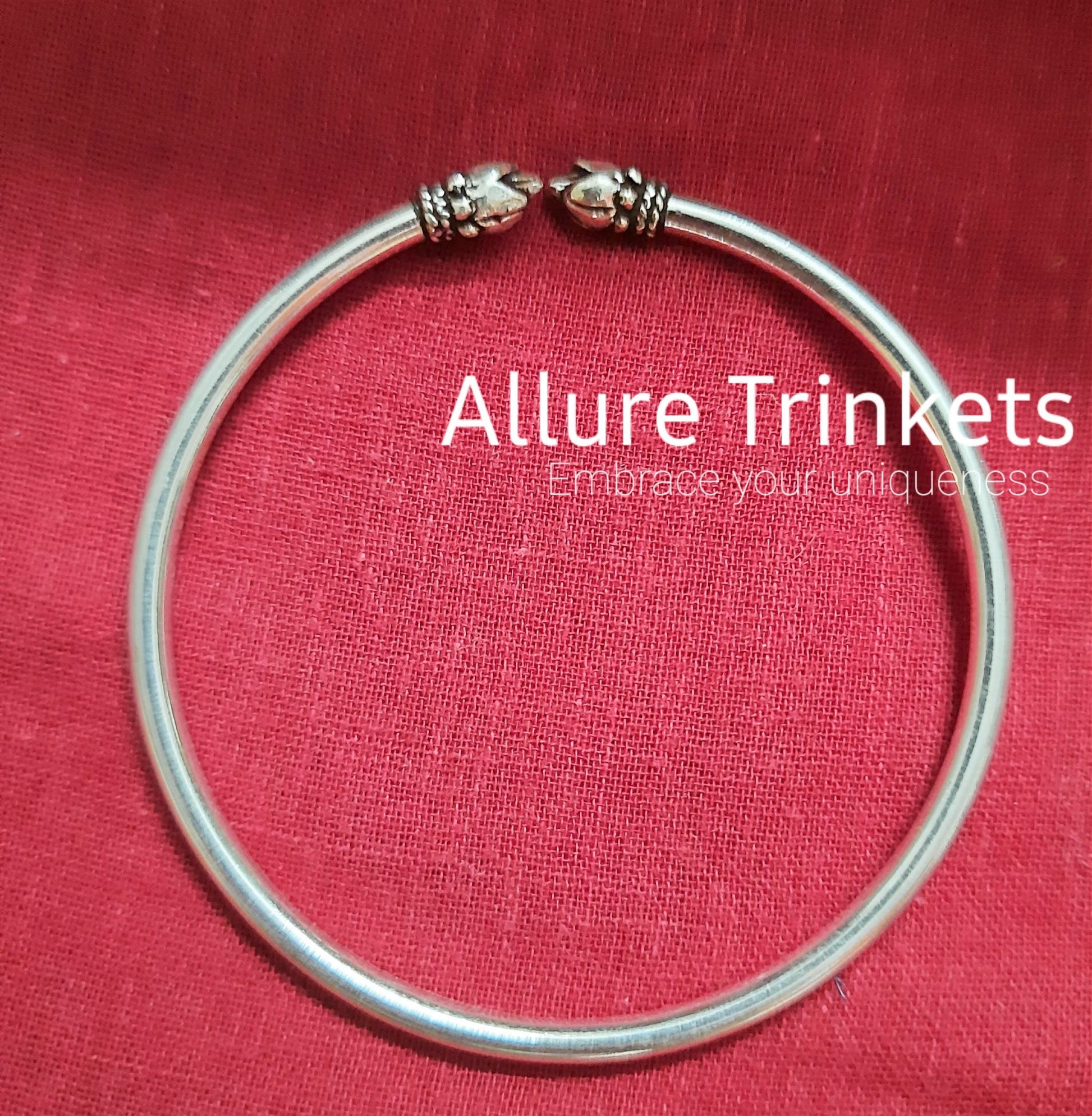 92.5 silver oxidized tulip kara bracelet | Allure Trinkets