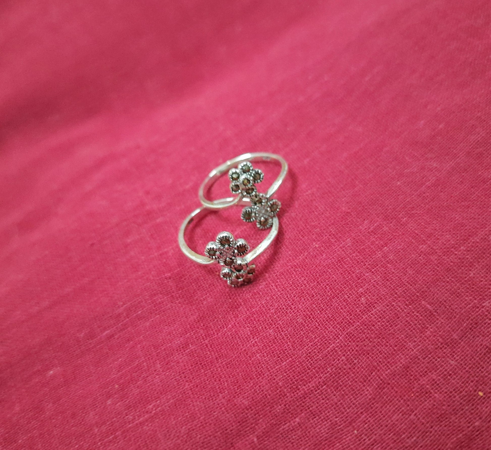 floral toe ring