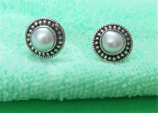 92.5 silver pearl earings