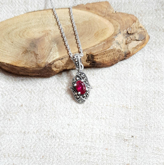 Hallmarked 92.5 Pure Silver Nisha Marcasite Pink Leaf Pendant Chain
